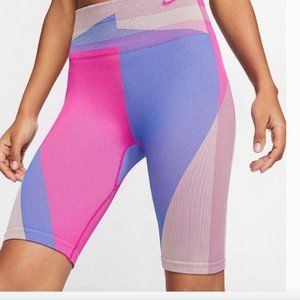 Nike  Sculpt Lux Icon Seamless 8” Training Shorts